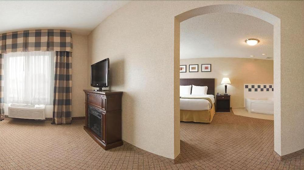 Holiday Inn Express Hotel & Suites Anderson By Ihg Exterior photo