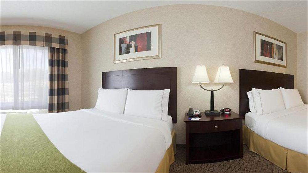 Holiday Inn Express Hotel & Suites Anderson By Ihg Exterior photo