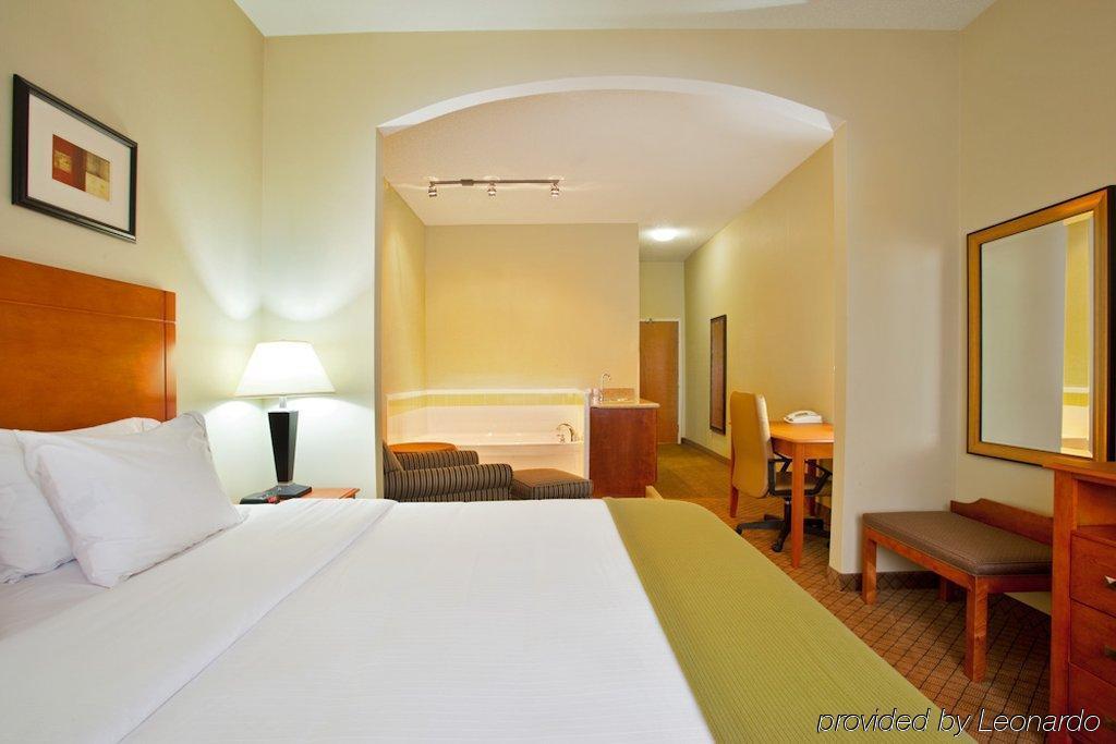 Holiday Inn Express Hotel & Suites Anderson By Ihg Exterior photo